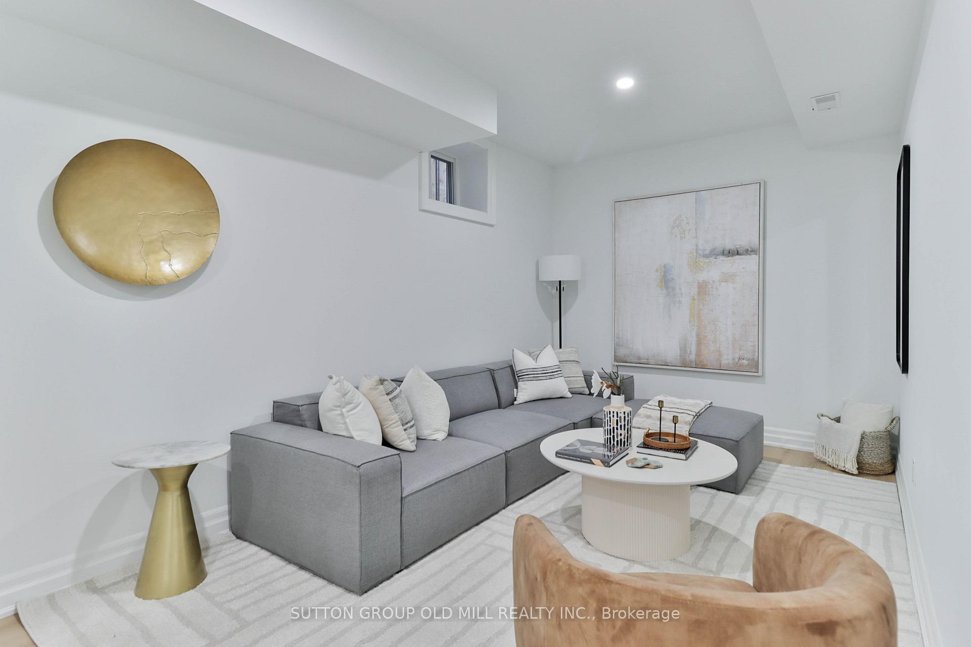Photo 17 of 28 Eastmount Avenue, Toronto, Playter Estates-Danforth — HOMEH