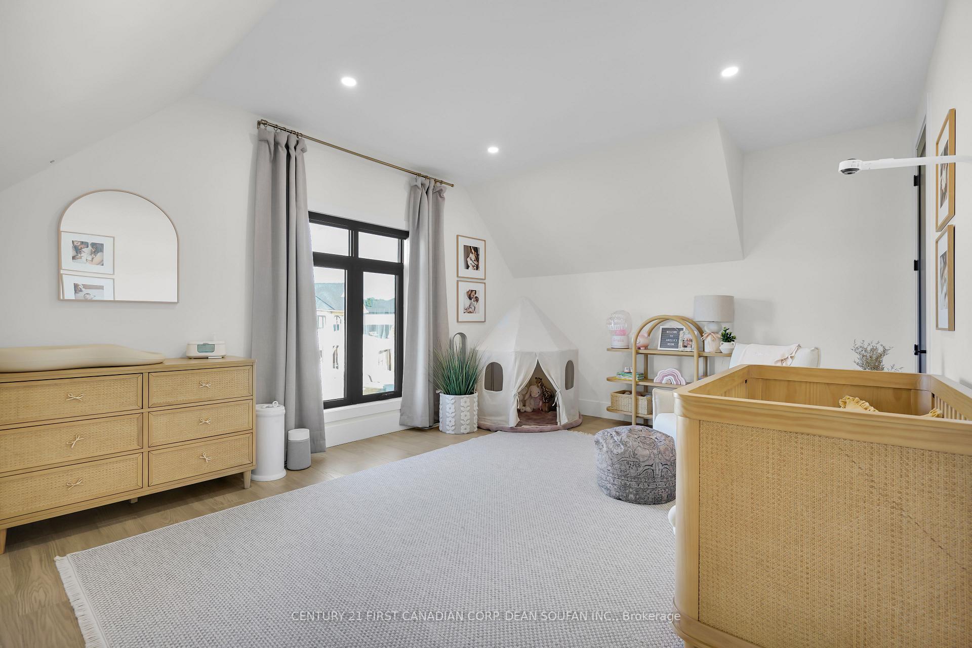 Photo 36 of 7110 Silver Creek Circle, London, South V — HOMEH