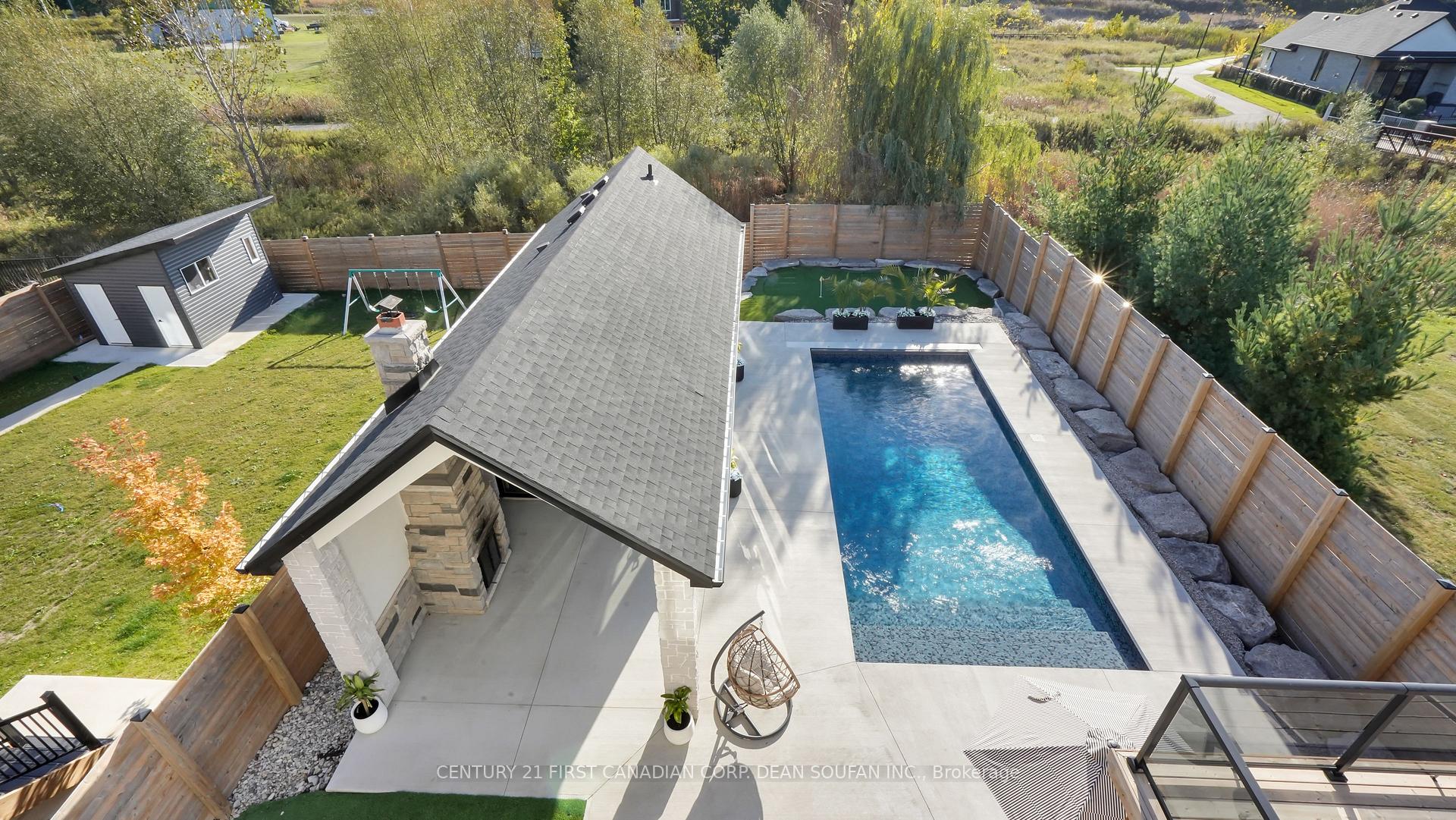 Photo 42 of 7110 Silver Creek Circle, London, South V — HOMEH