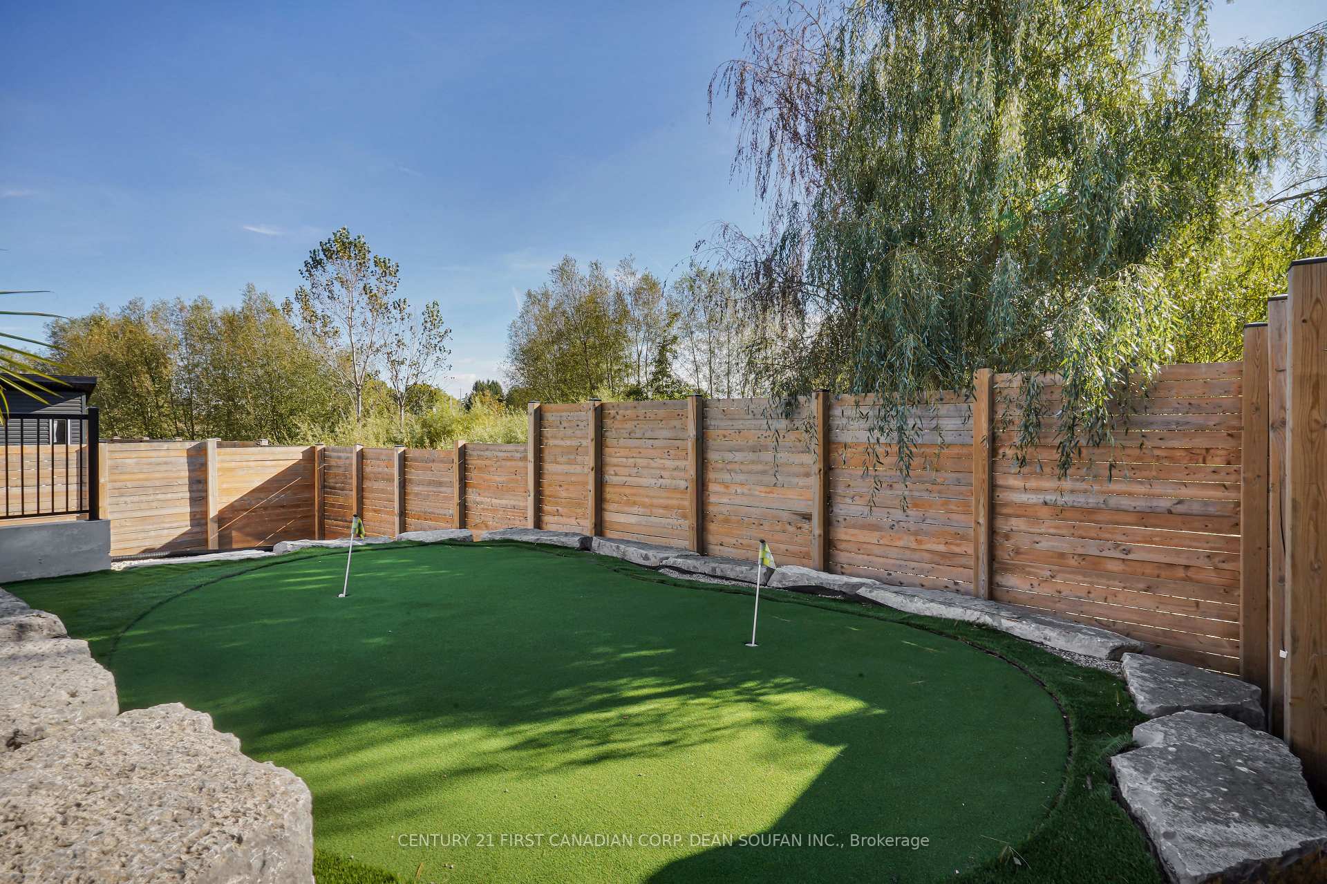 Photo 48 of 7110 Silver Creek Circle, London, South V — HOMEH