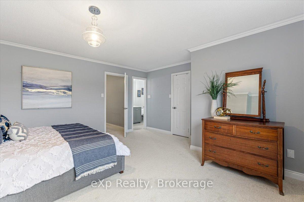 Photo 31 of 1067 Maury Crescent, Pickering, Liverpool — HOMEH