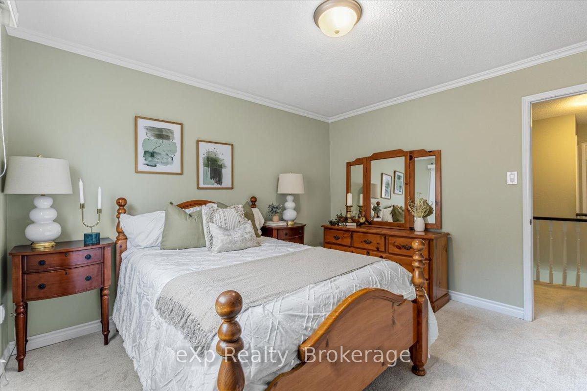 Photo 37 of 1067 Maury Crescent, Pickering, Liverpool — HOMEH