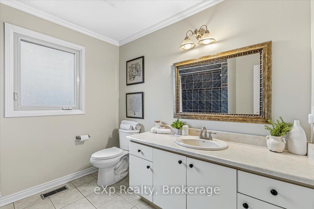 Photo 40 of 1067 Maury Crescent, Pickering, Liverpool — HOMEH