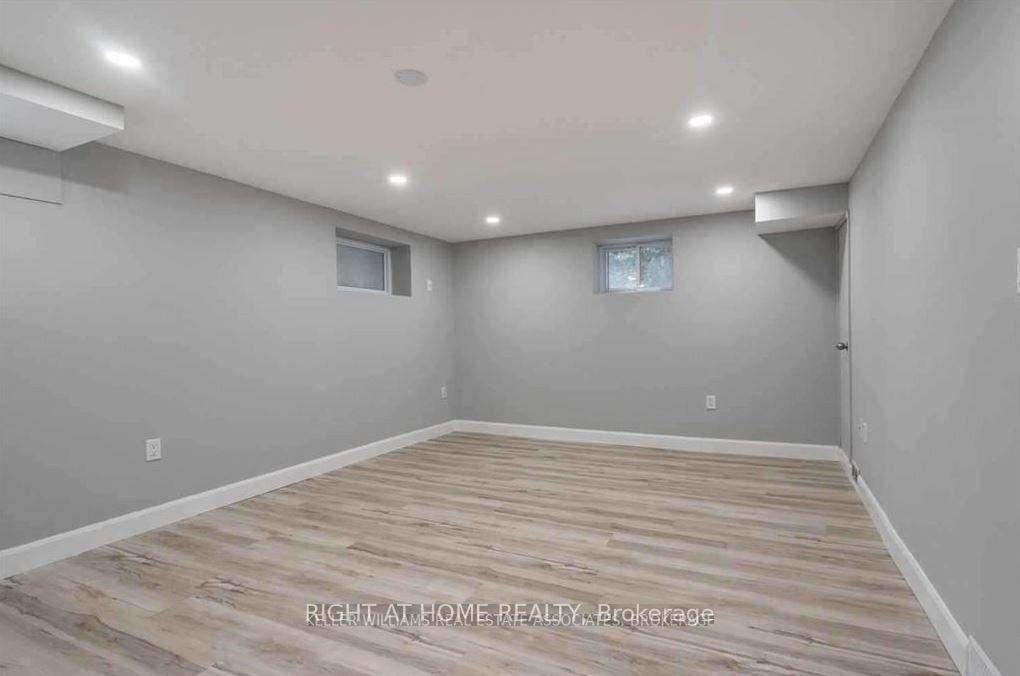 Photo 20 of 530 Lynda Lane, Hamilton, Ancaster — HOMEH