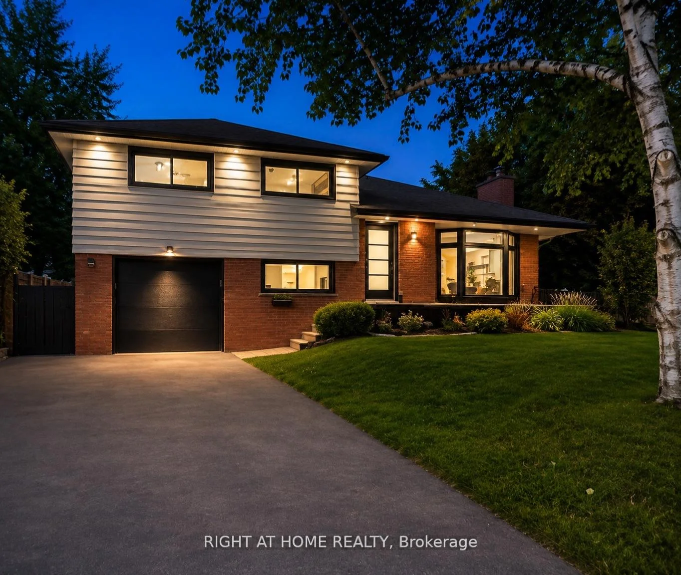 Photo 25 of 530 Lynda Lane, Hamilton, Ancaster — HOMEH