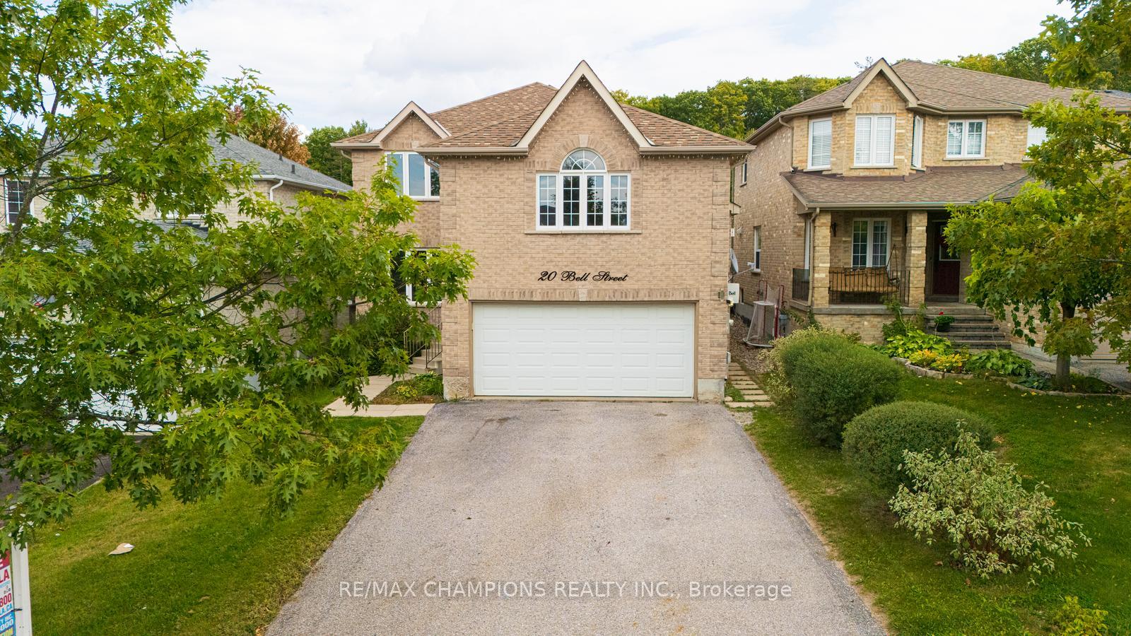 Photo 1 of 20 Bell Street, Barrie, Ardagh — HOMEH