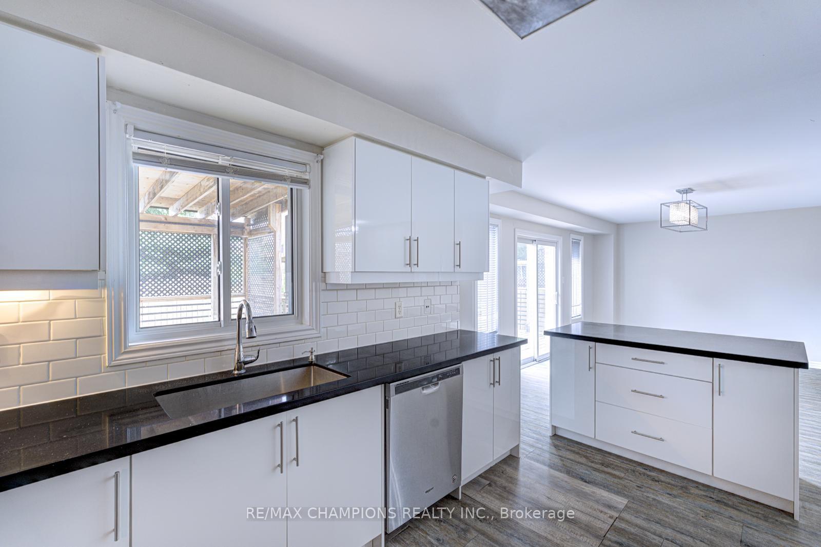 Photo 29 of 20 Bell Street, Barrie, Ardagh — HOMEH