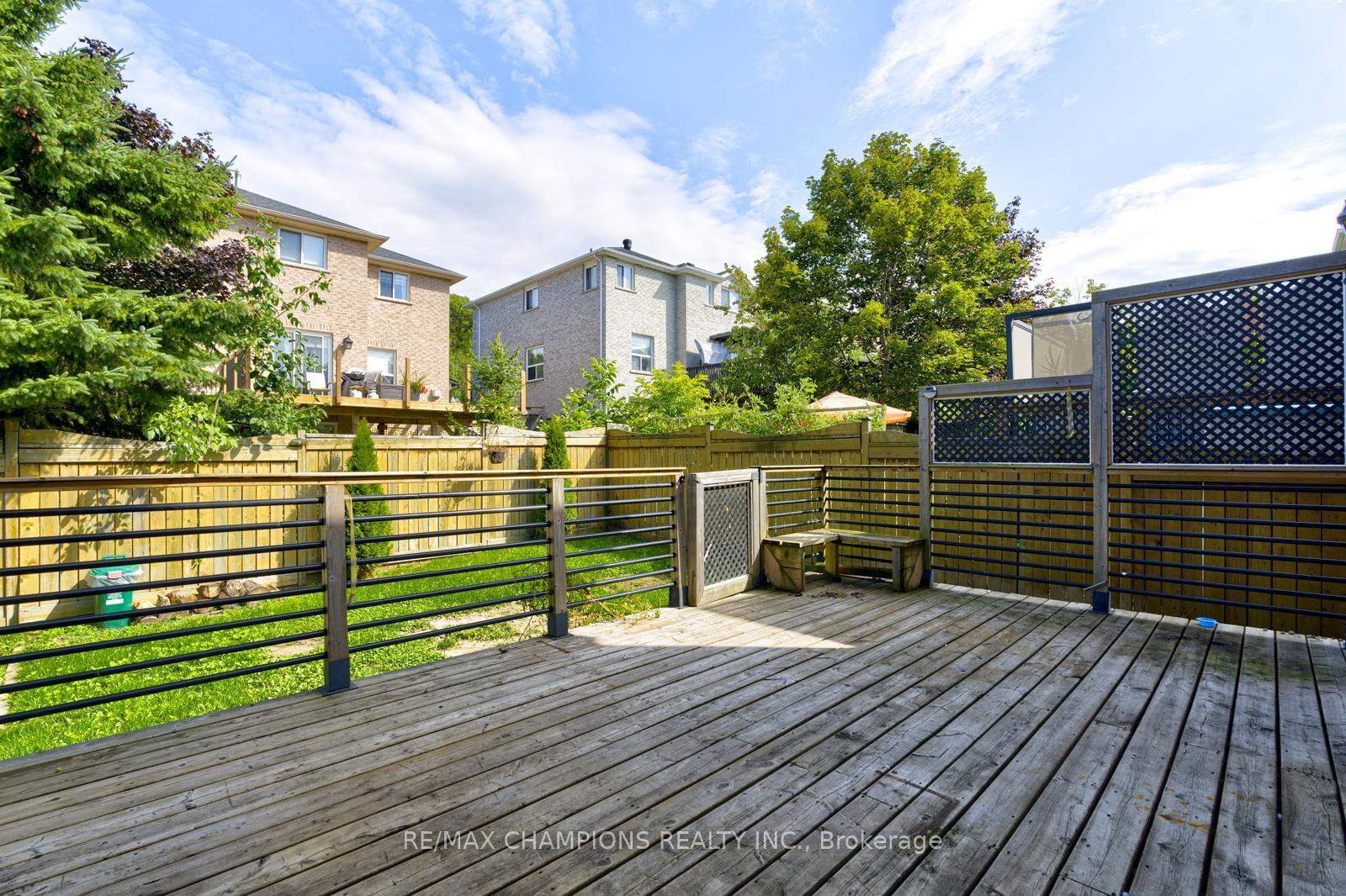 Photo 37 of 20 Bell Street, Barrie, Ardagh — HOMEH