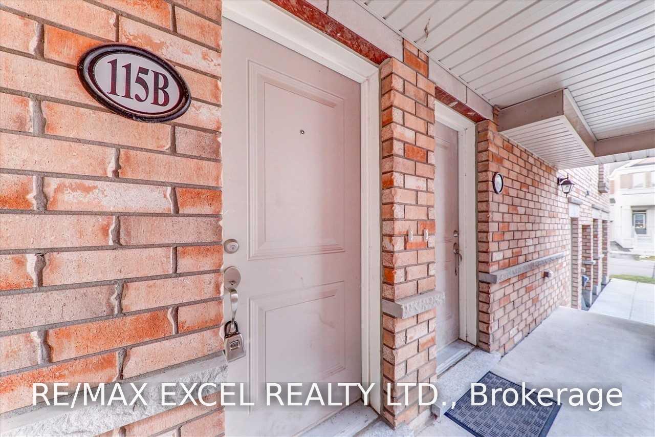 Photo 3 of Unit B, 115 Luzon Avenue, Markham, Cedar Grove — HOMEH