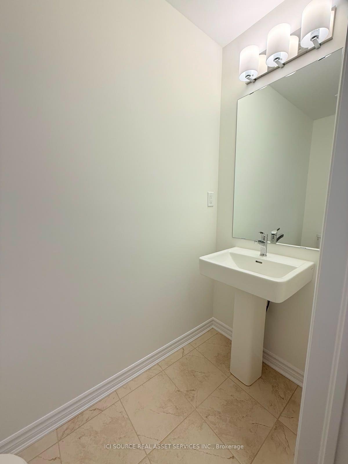 Photo 14 of 66 Thornbird Crescent, Brampton, Northwest Brampton — HOMEH