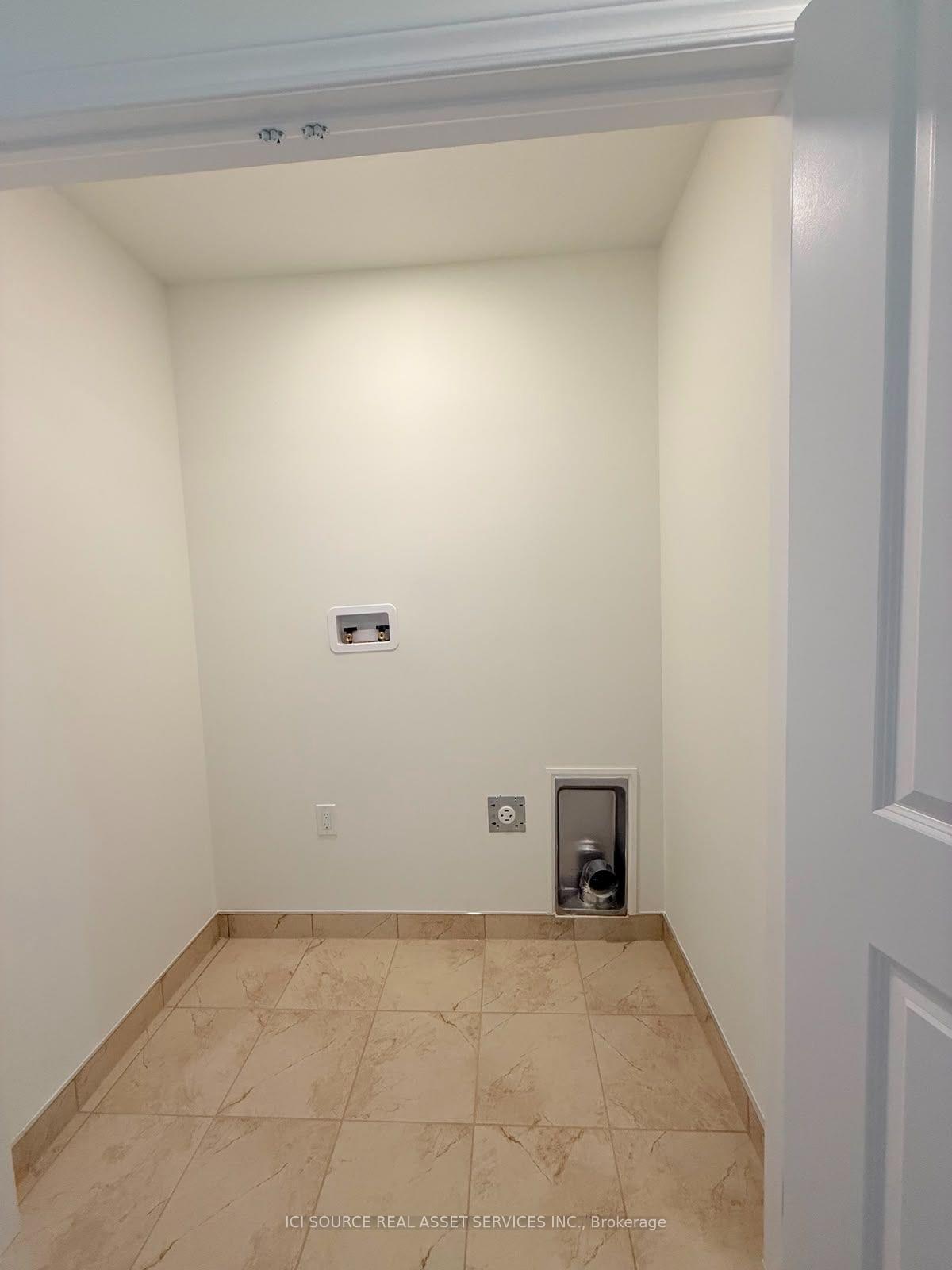Photo 26 of 66 Thornbird Crescent, Brampton, Northwest Brampton — HOMEH