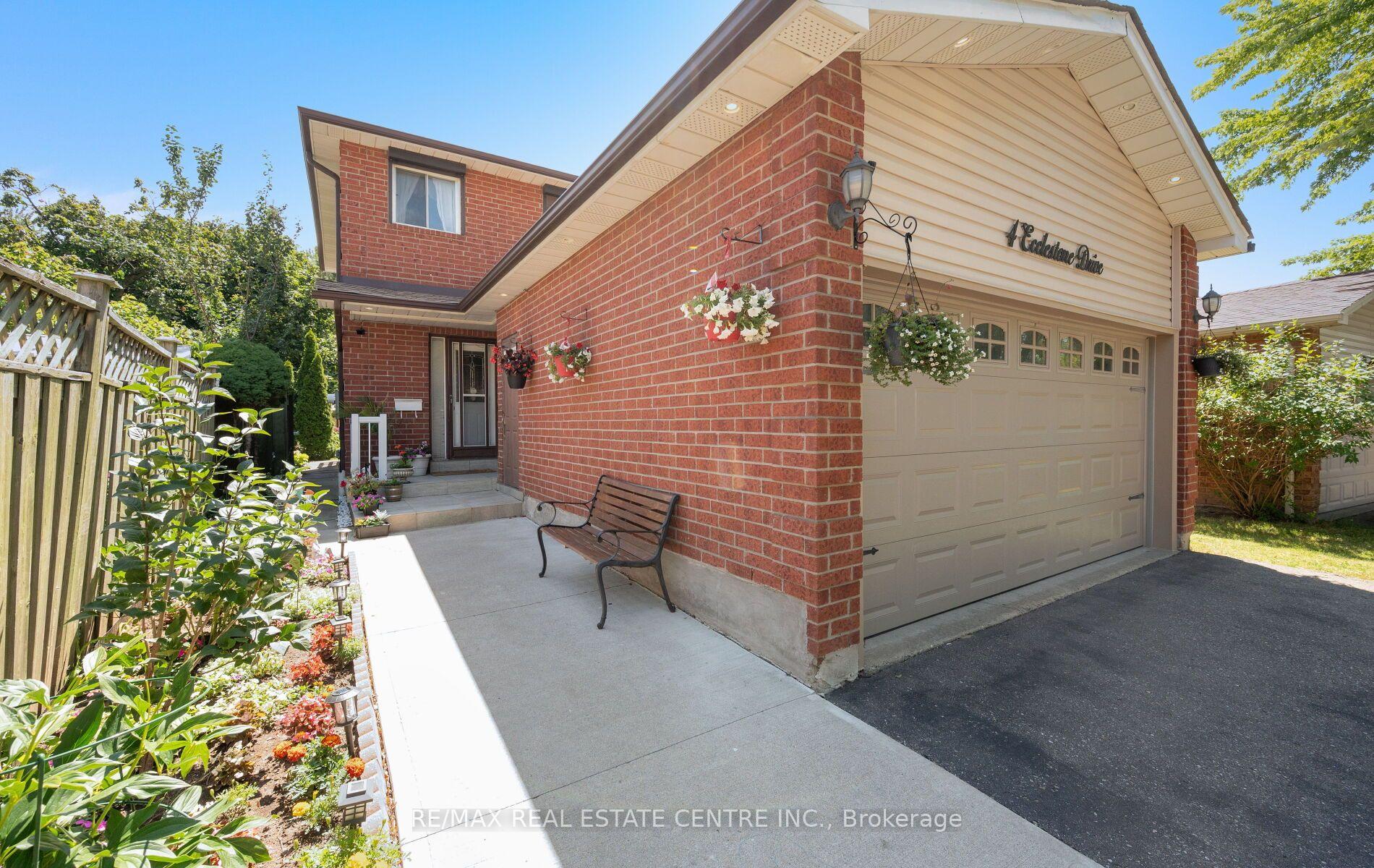 Photo 2 of 4 Ecclestone Drive, Brampton, Brampton West — HOMEH