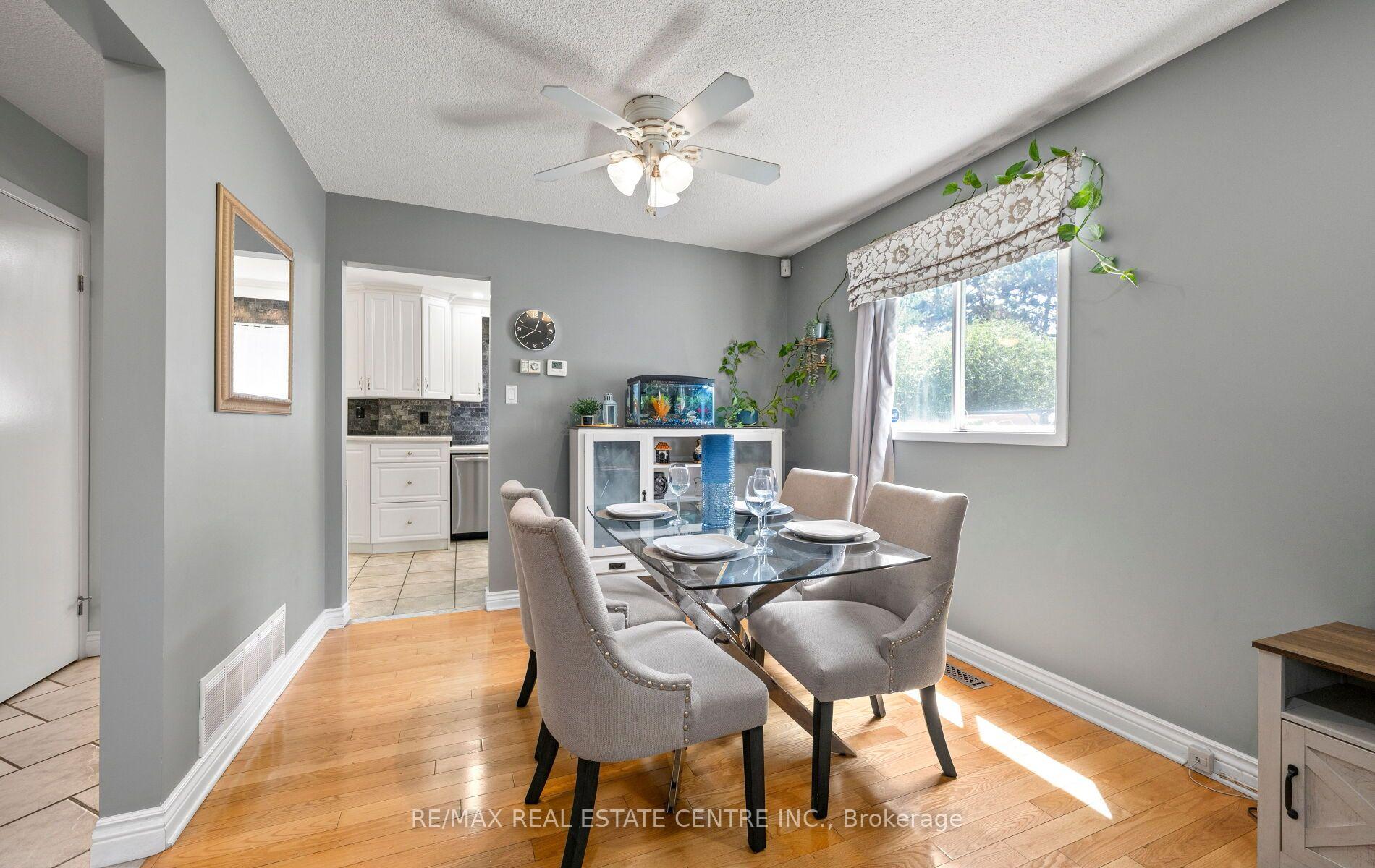 Photo 9 of 4 Ecclestone Drive, Brampton, Brampton West — HOMEH