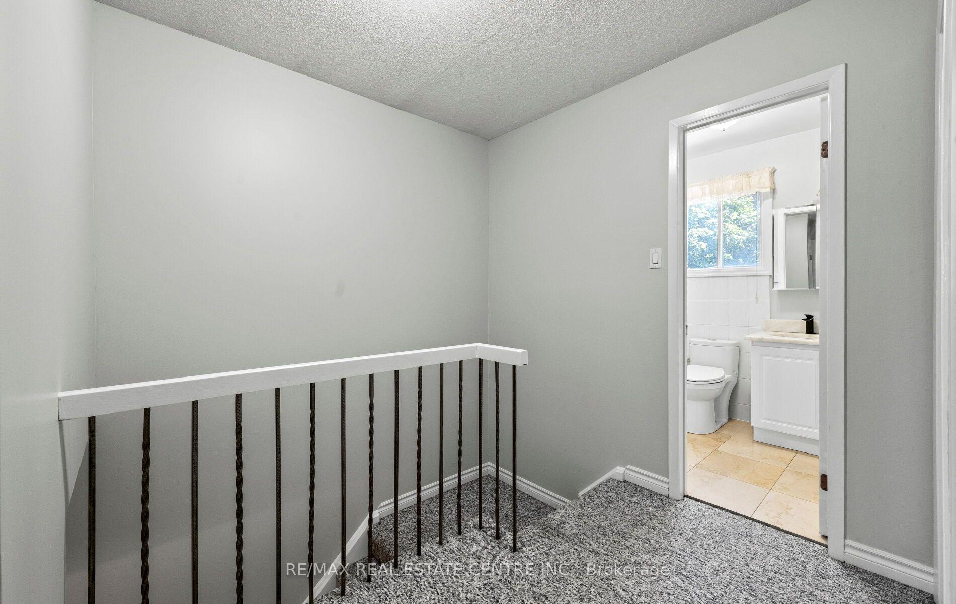 Photo 22 of 4 Ecclestone Drive, Brampton, Brampton West — HOMEH