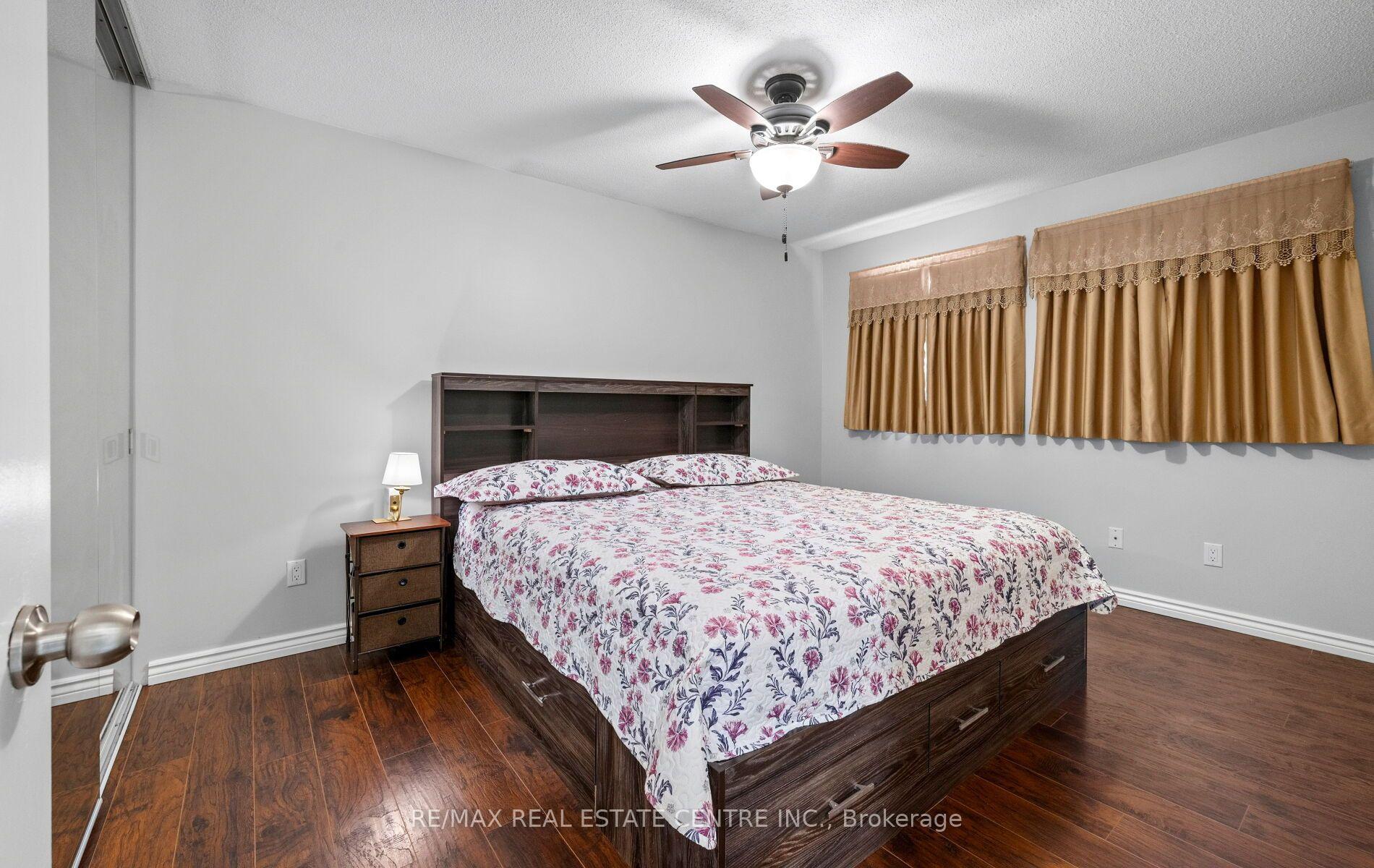Photo 23 of 4 Ecclestone Drive, Brampton, Brampton West — HOMEH