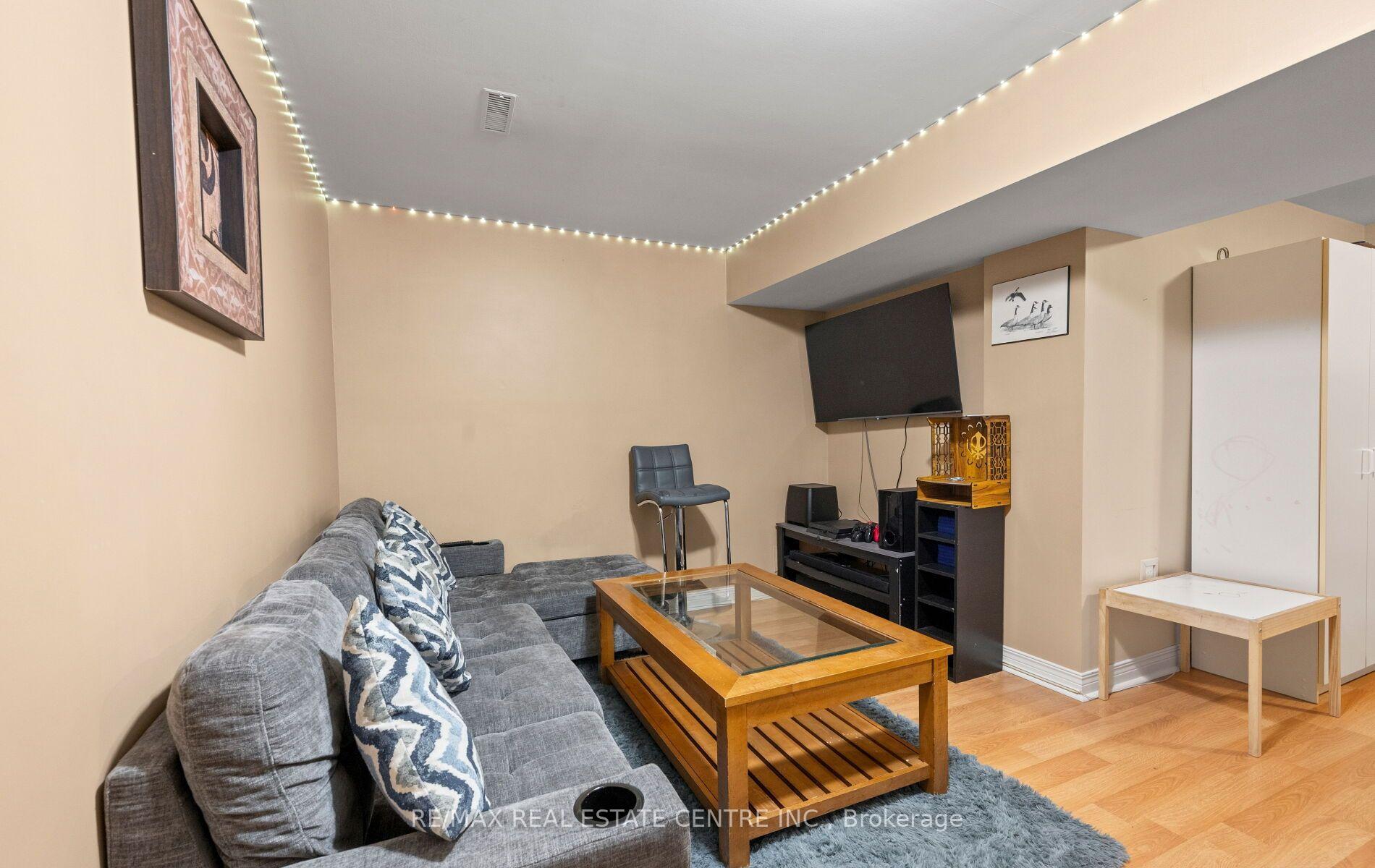 Photo 32 of 4 Ecclestone Drive, Brampton, Brampton West — HOMEH