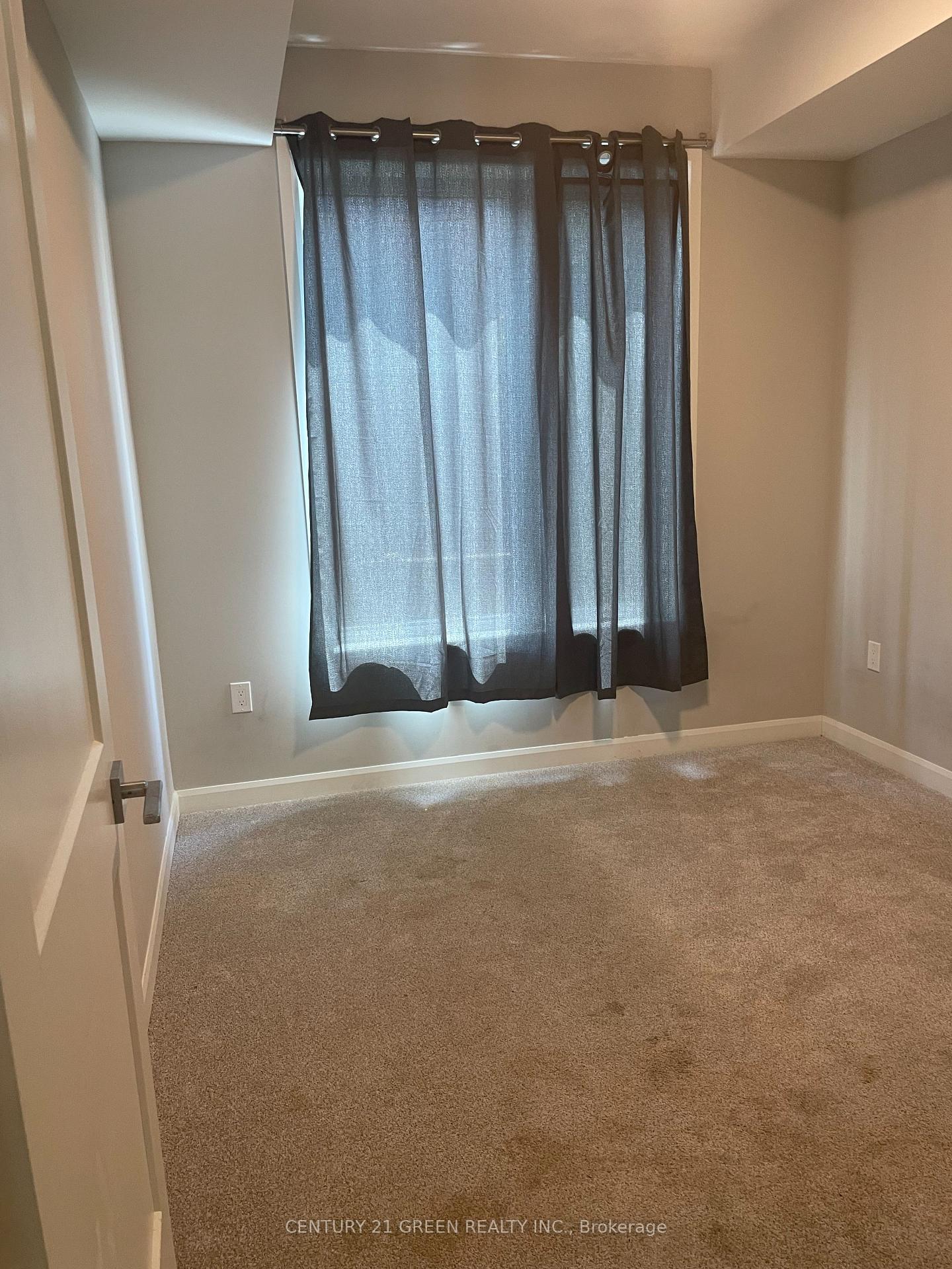 Photo 9 of Unit 207, 708 Woolwich Street, Guelph, Riverside Park — HOMEH