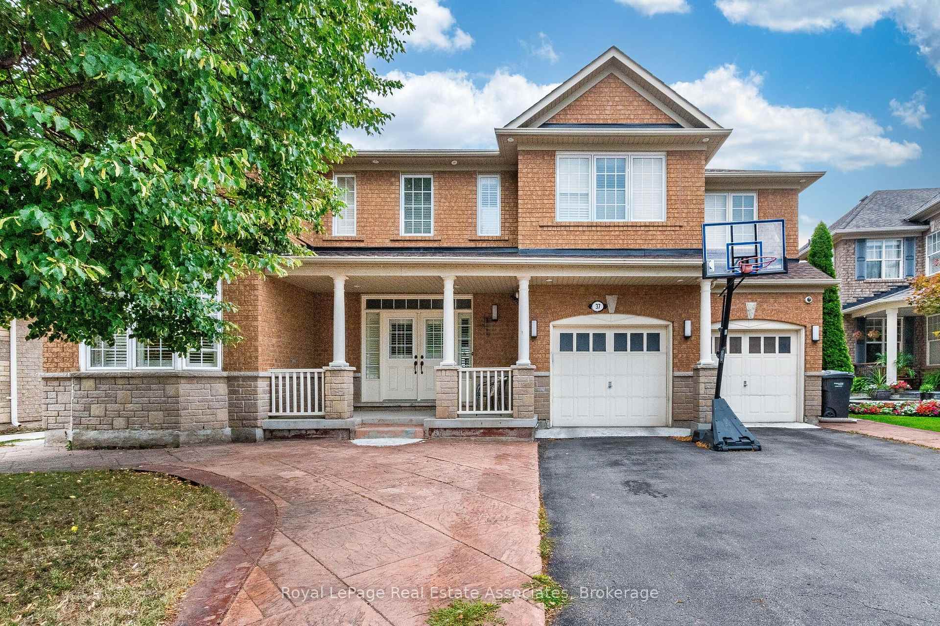 Photo 1 of 37 Latania Boulevard, Brampton, Vales of Castlemore — HOMEH
