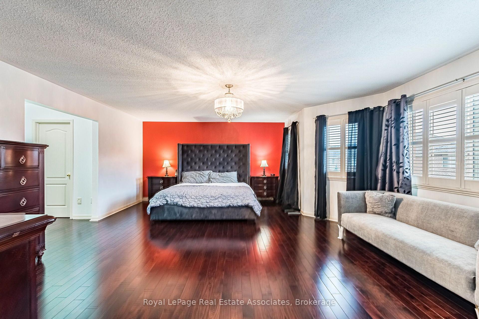 Photo 27 of 37 Latania Boulevard, Brampton, Vales of Castlemore — HOMEH