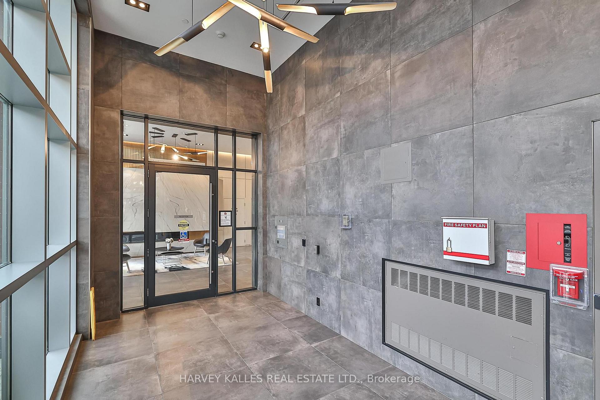 Photo 4 of Unit 410, 223 St Clair Avenue W, Toronto, Casa Loma — HOMEH