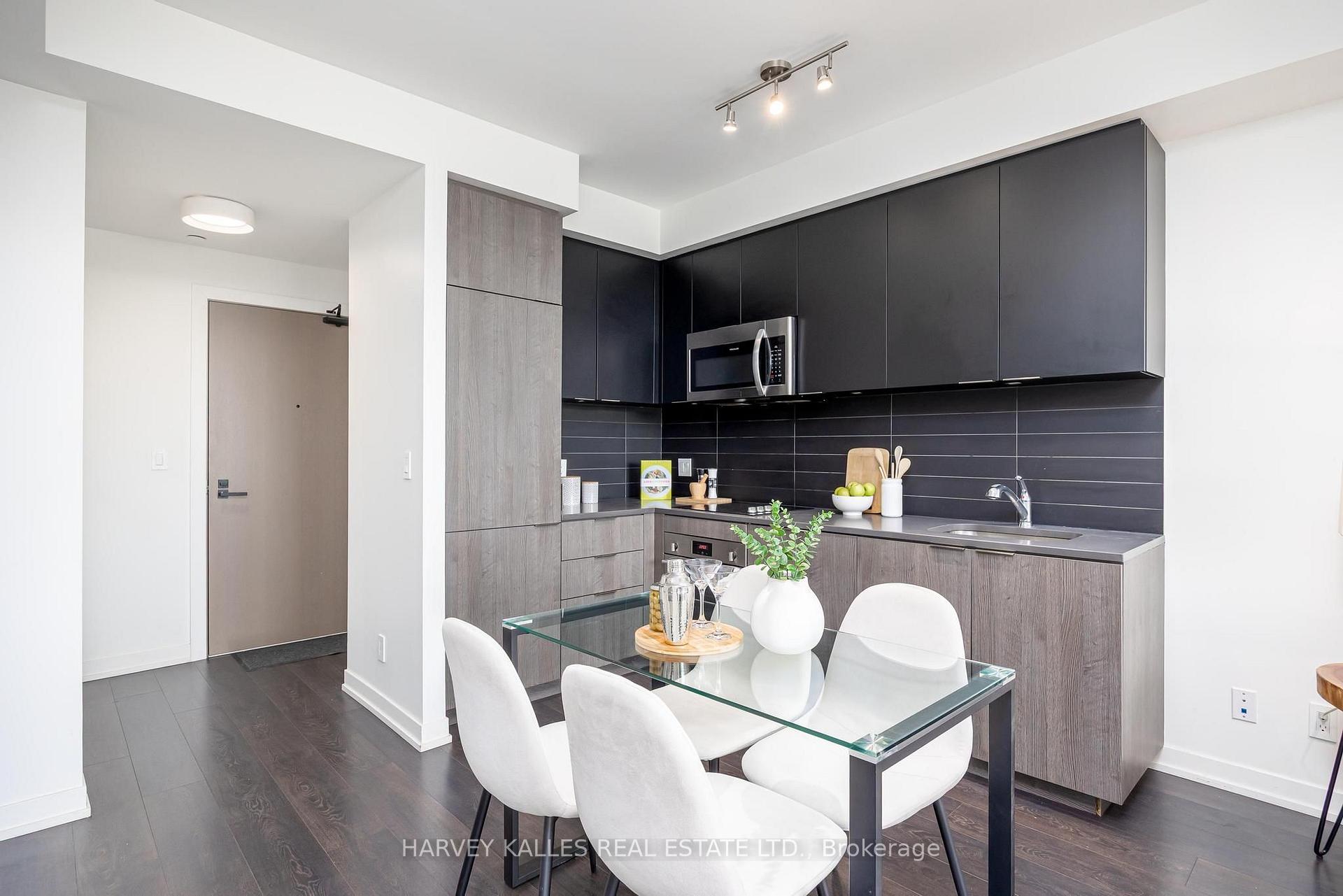 Photo 16 of Unit 410, 223 St Clair Avenue W, Toronto, Casa Loma — HOMEH