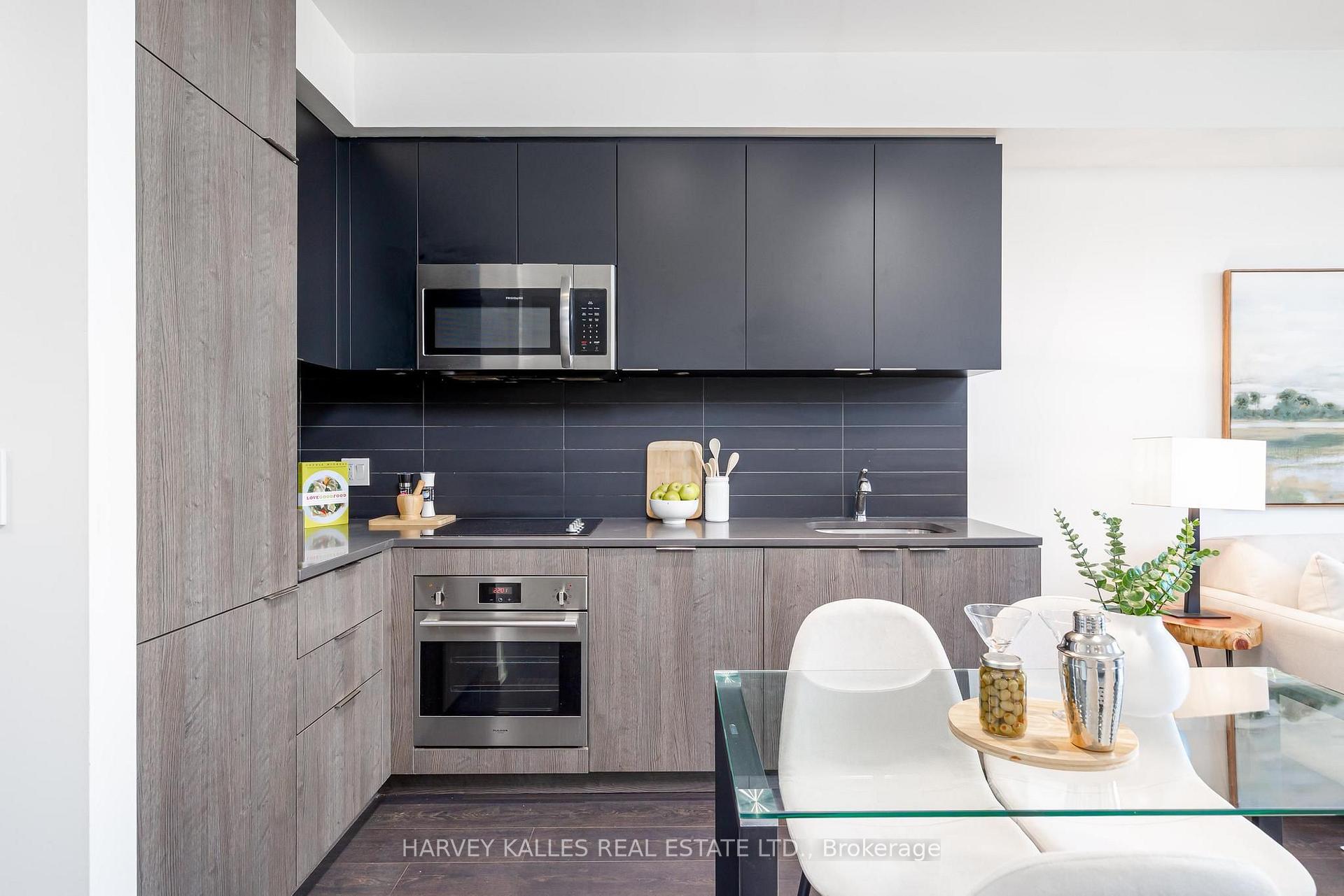Photo 17 of Unit 410, 223 St Clair Avenue W, Toronto, Casa Loma — HOMEH