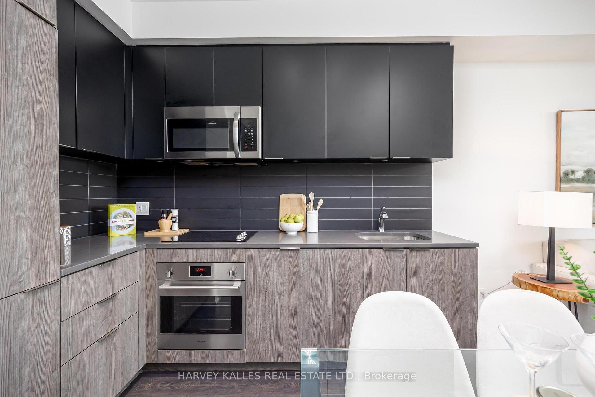 Photo 18 of Unit 410, 223 St Clair Avenue W, Toronto, Casa Loma — HOMEH