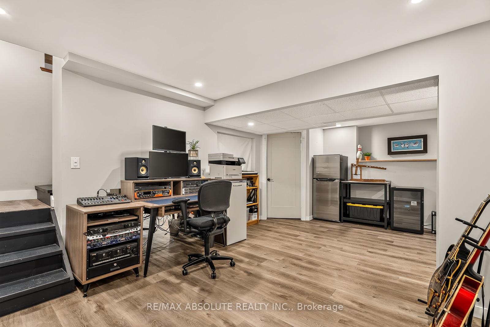 Photo 40 of 140 Creek Drive, Ottawa, Fitzroy — HOMEH