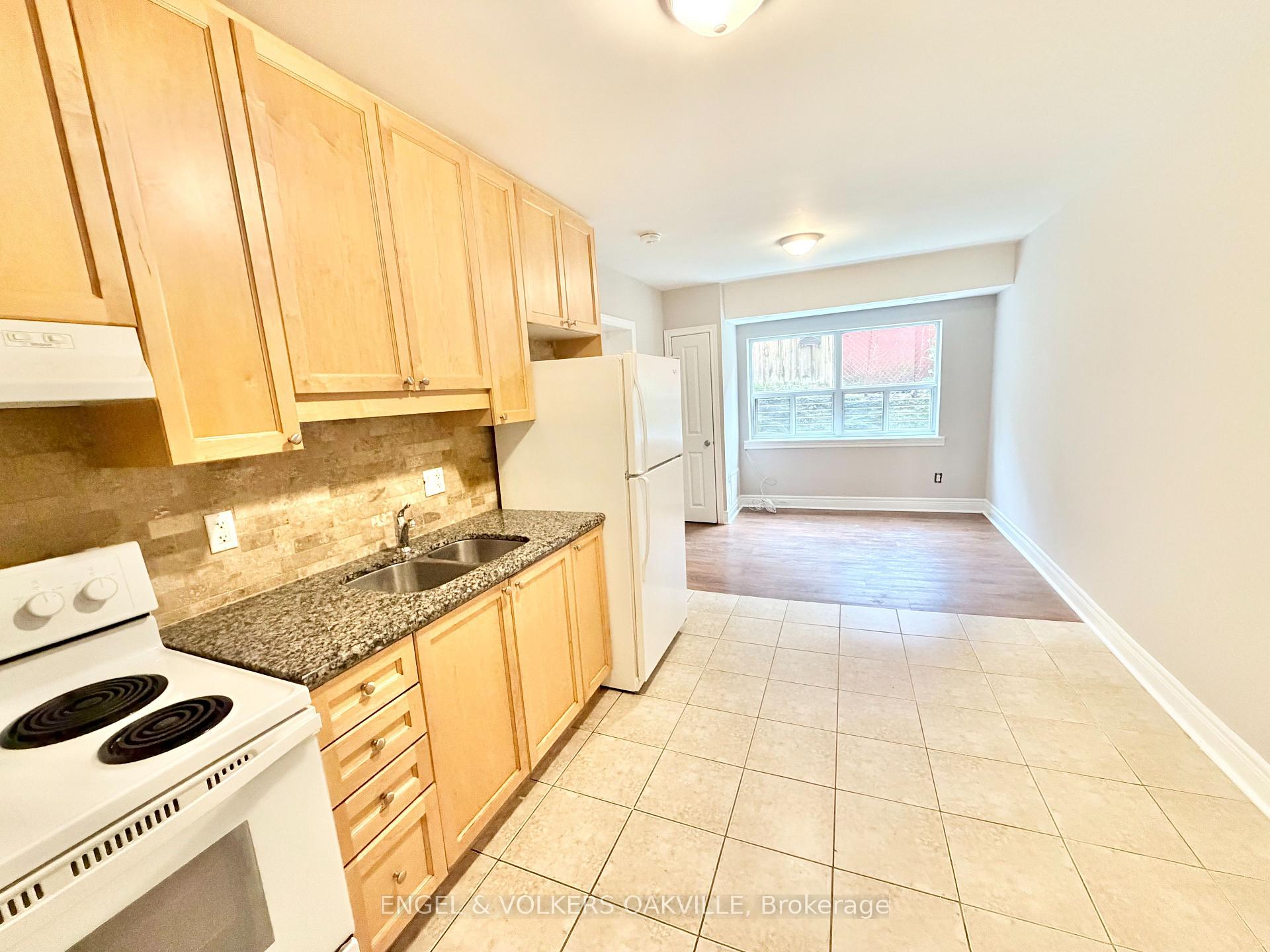 Photo 2 of Unit 112, 15 Thirty Third Street, Etobicoke, Long Branch — HOMEH