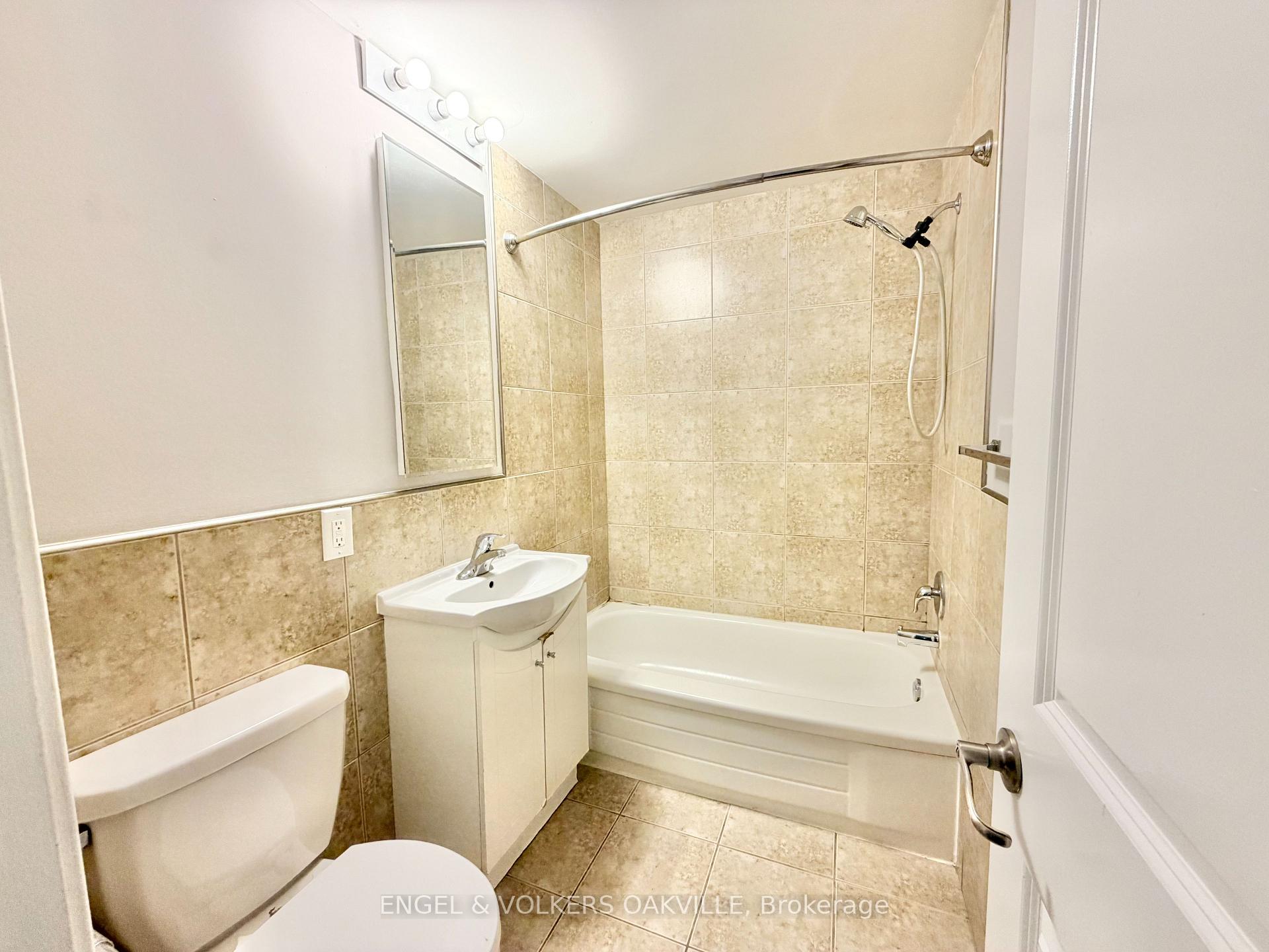 Photo 5 of Unit 112, 15 Thirty Third Street, Etobicoke, Long Branch — HOMEH