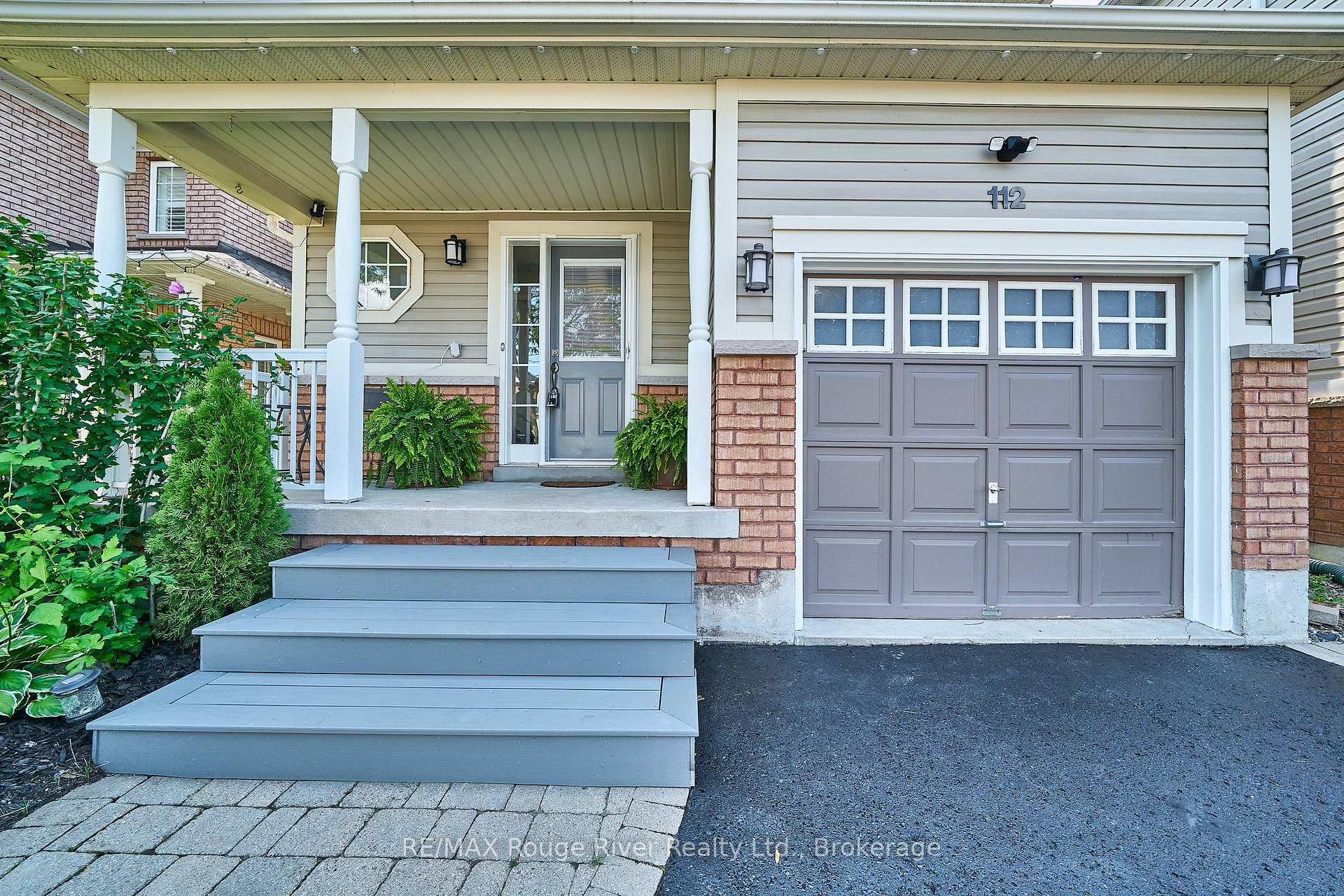 Photo 3 of 112 Bannister Street, Clarington, Bowmanville — HOMEH