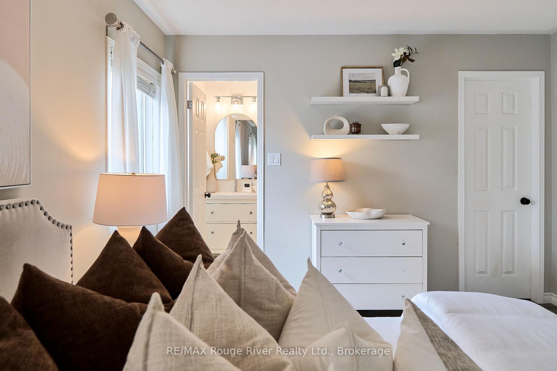 Photo 24 of 112 Bannister Street, Clarington, Bowmanville — HOMEH