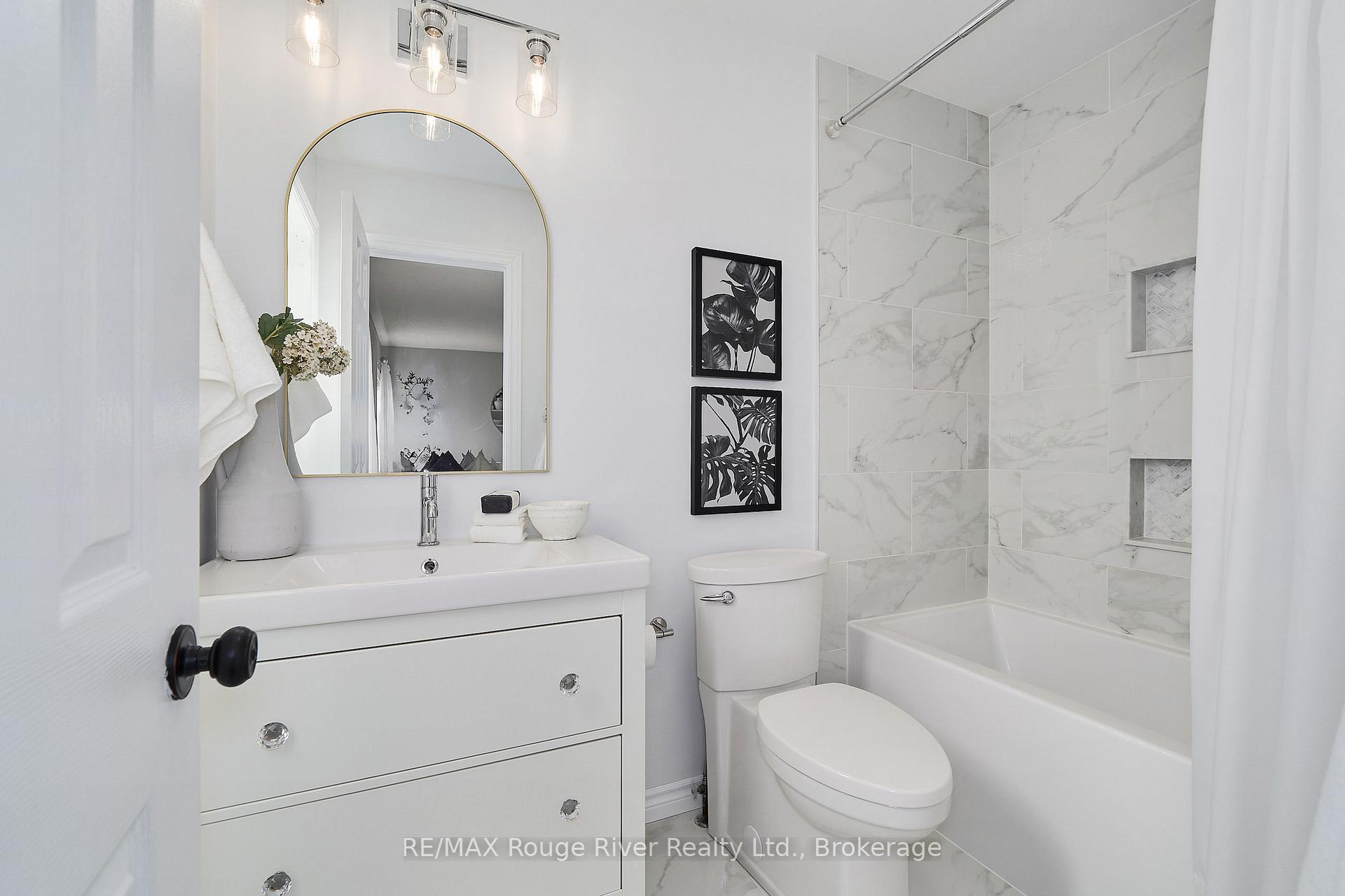Photo 25 of 112 Bannister Street, Clarington, Bowmanville — HOMEH