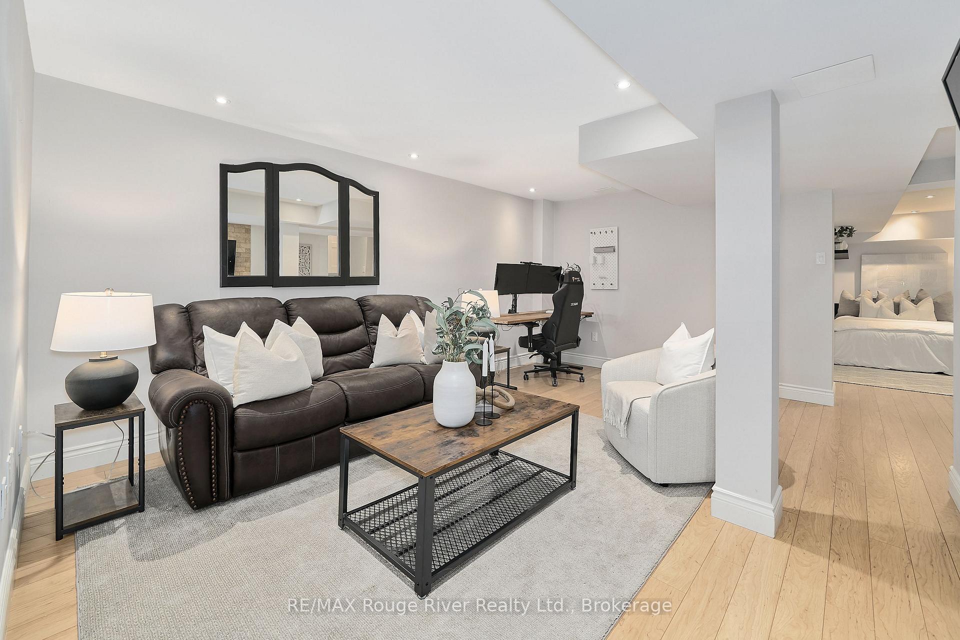 Photo 33 of 112 Bannister Street, Clarington, Bowmanville — HOMEH
