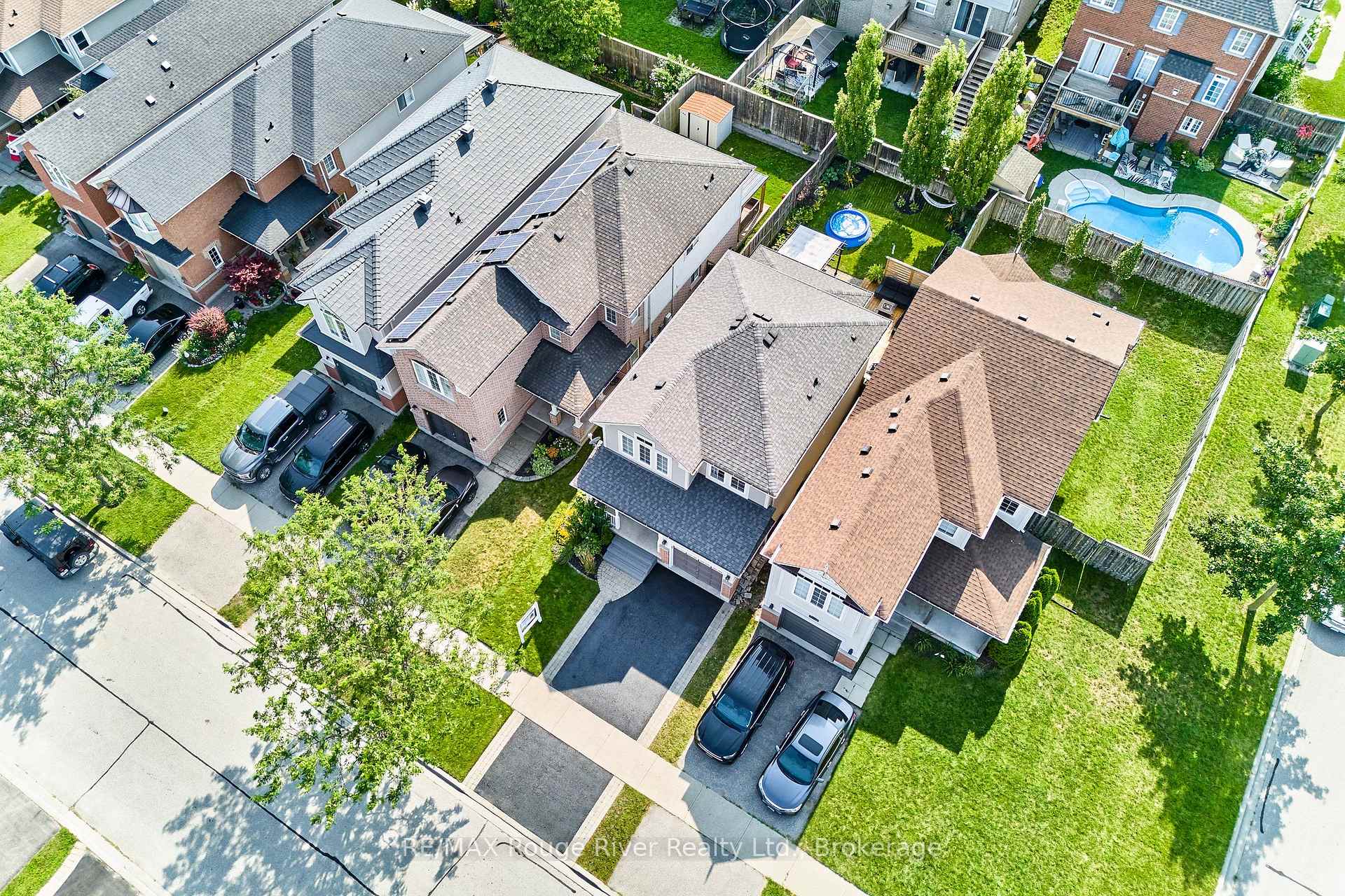 Photo 41 of 112 Bannister Street, Clarington, Bowmanville — HOMEH
