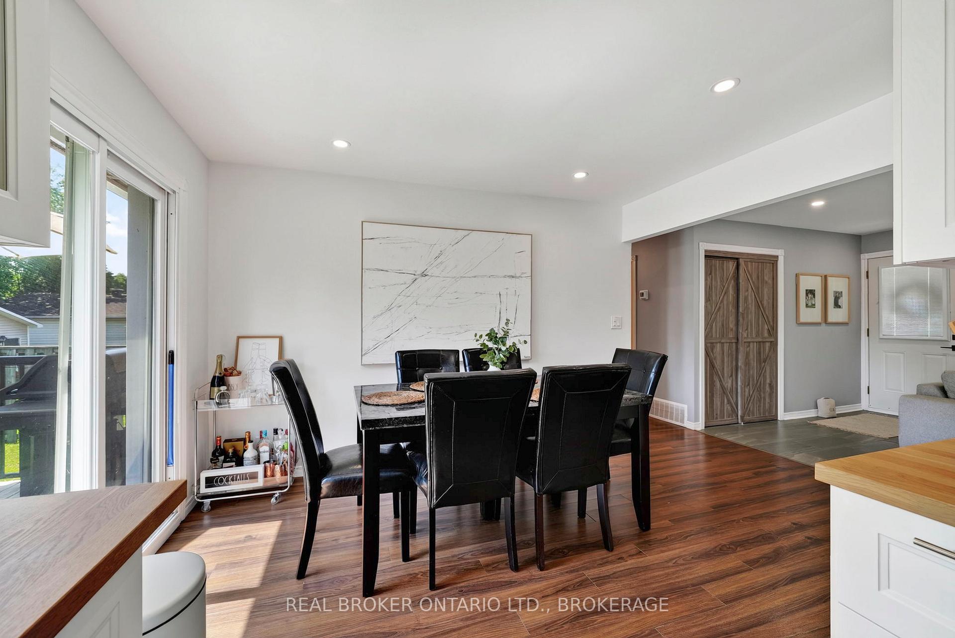 Photo 11 of 40 McKenzie Street W, Cornwall, Cornwall — HOMEH