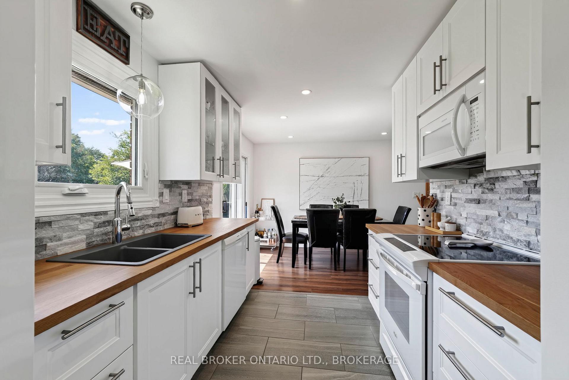 Photo 16 of 40 McKenzie Street W, Cornwall, Cornwall — HOMEH