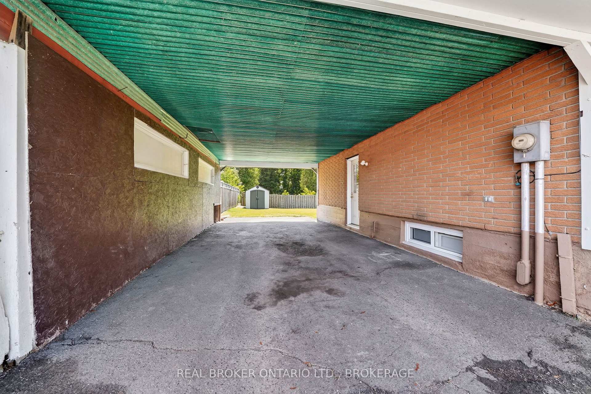 Photo 31 of 40 McKenzie Street W, Cornwall, Cornwall — HOMEH