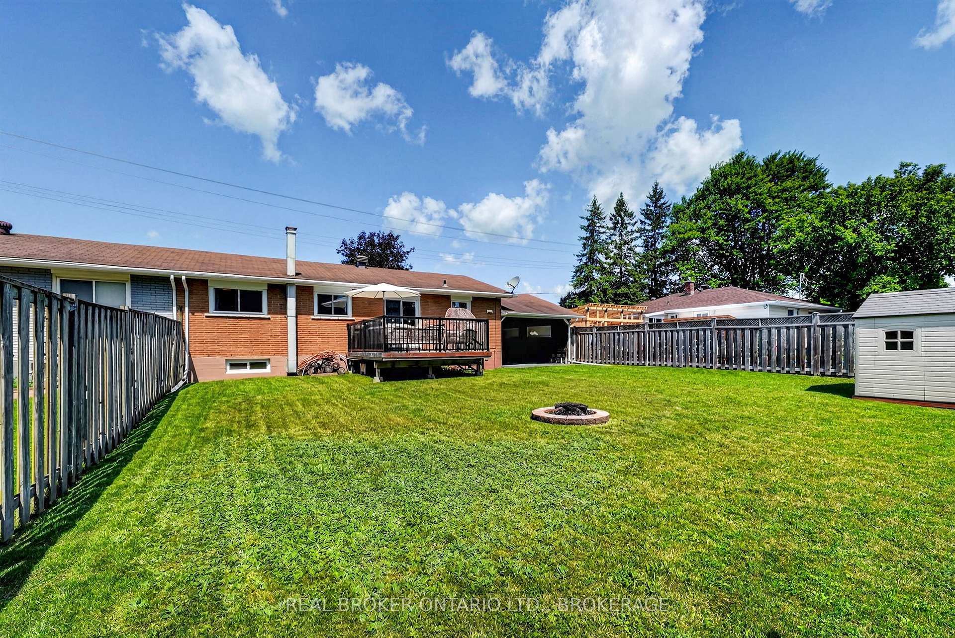 Photo 32 of 40 McKenzie Street W, Cornwall, Cornwall — HOMEH