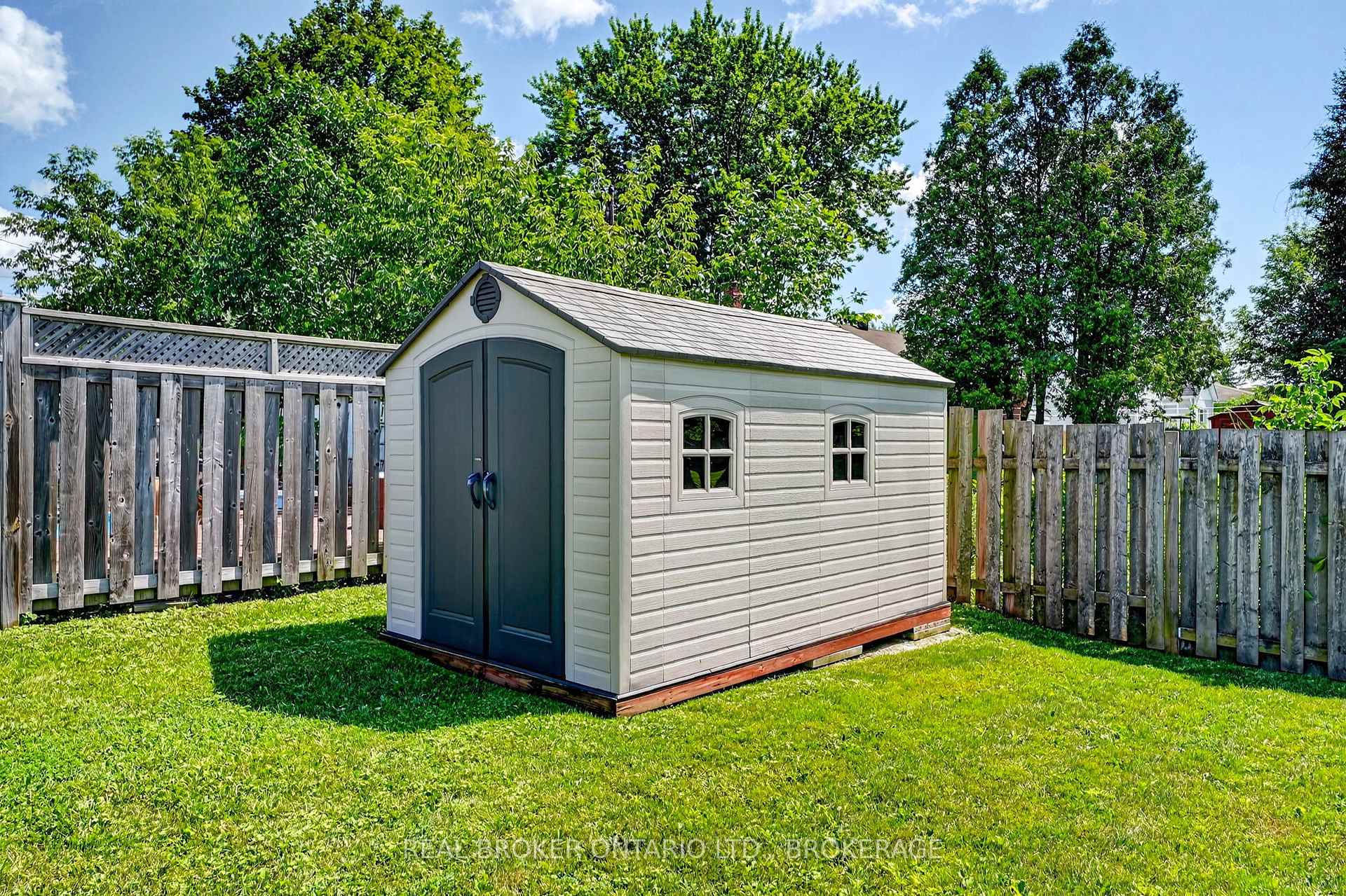 Photo 34 of 40 McKenzie Street W, Cornwall, Cornwall — HOMEH