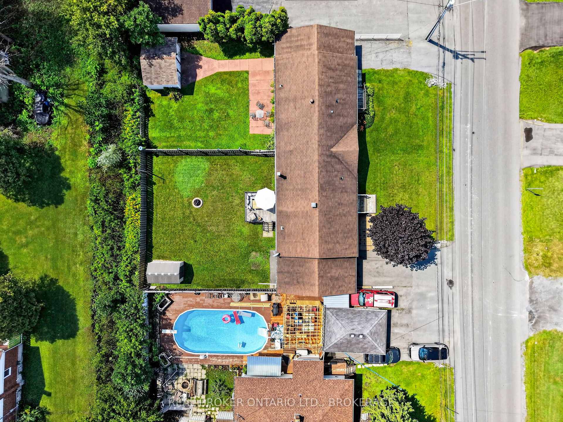 Photo 39 of 40 McKenzie Street W, Cornwall, Cornwall — HOMEH