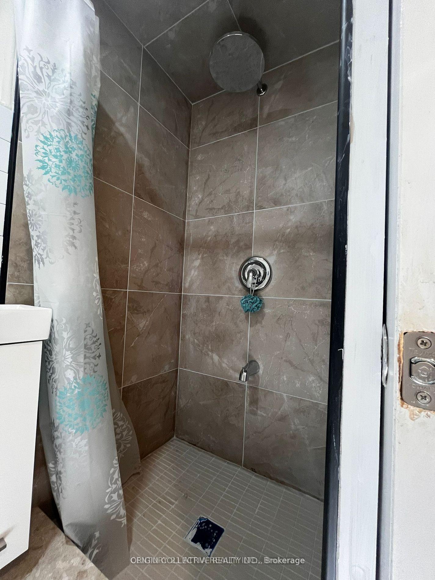 Photo 6 of 280 Thirtieth Street, Etobicoke, Alderwood — HOMEH