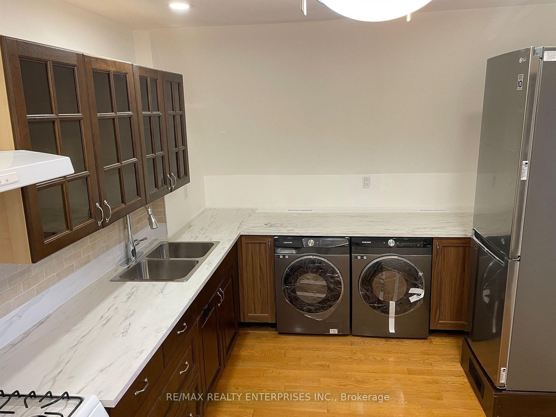 Photo 4 of 488 Logan Avenue, Toronto, South Riverdale — HOMEH