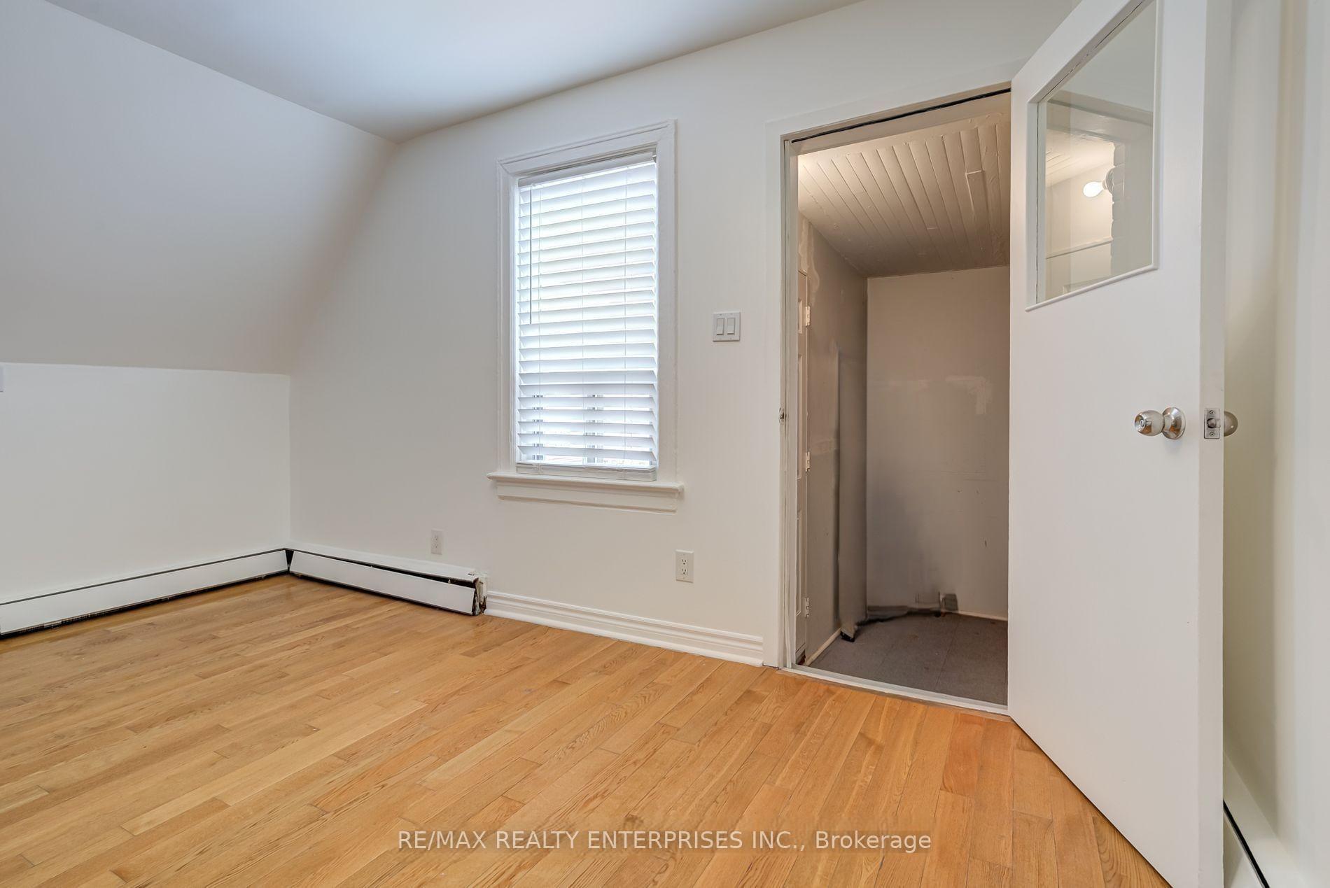Photo 12 of 488 Logan Avenue, Toronto, South Riverdale — HOMEH