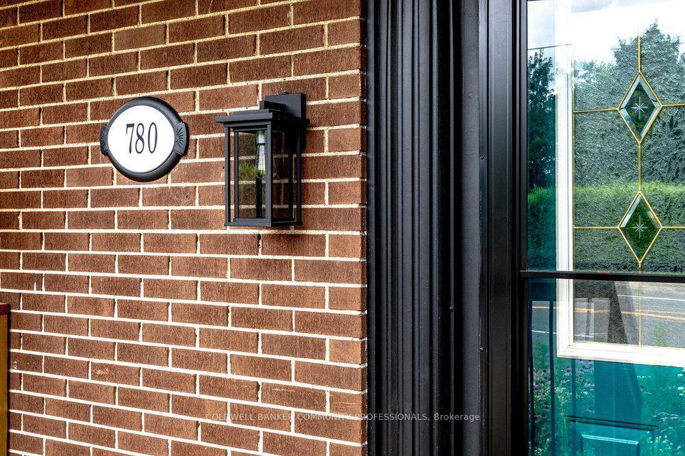 Photo 2 of 780 Garth Street, Hamilton, Westcliffe — HOMEH