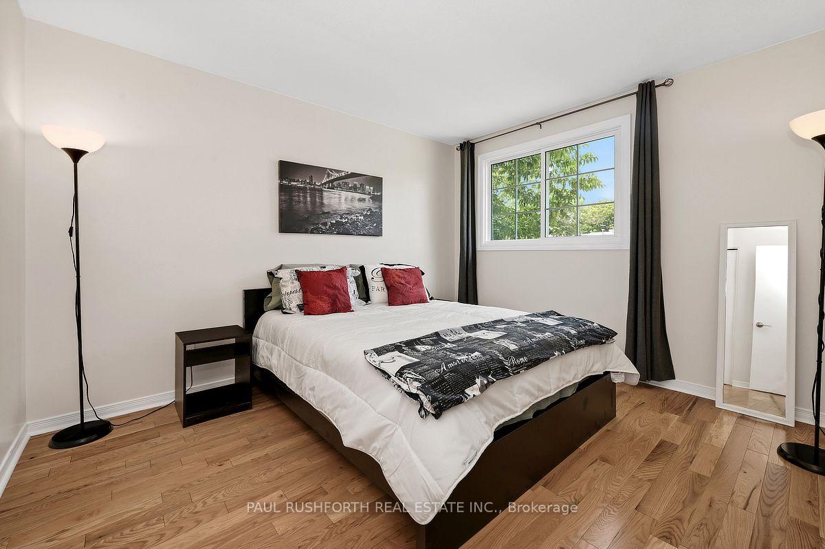 Photo 12 of 939 Greenbriar Avenue, Ottawa, Carleton Heights — HOMEH