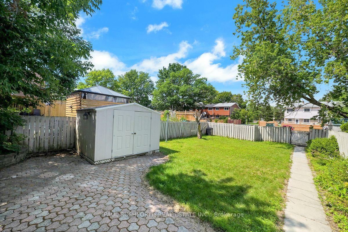 Photo 23 of 939 Greenbriar Avenue, Ottawa, Carleton Heights — HOMEH