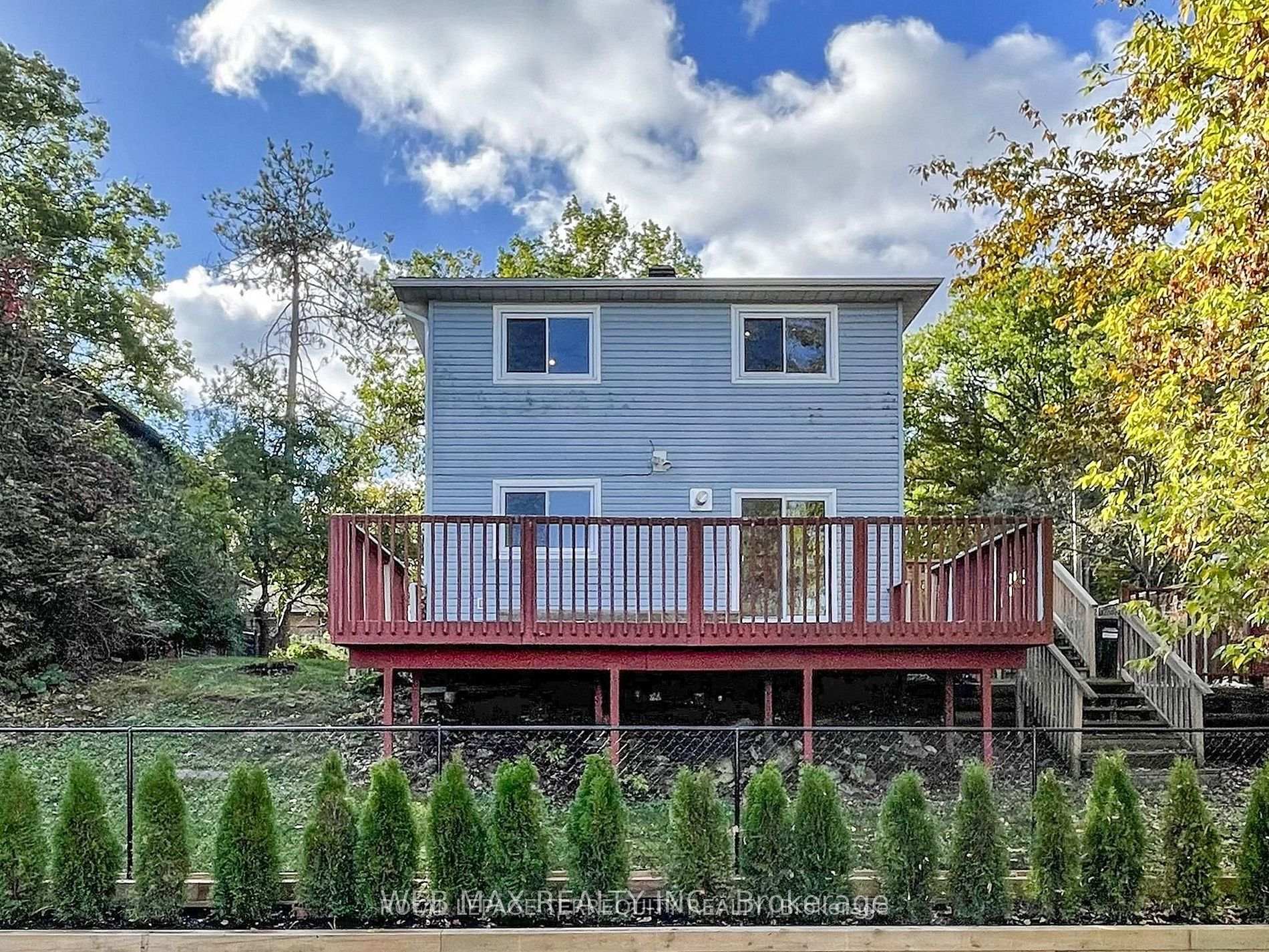 Photo 32 of 40 Brennan Avenue, Barrie, South Shore — HOMEH