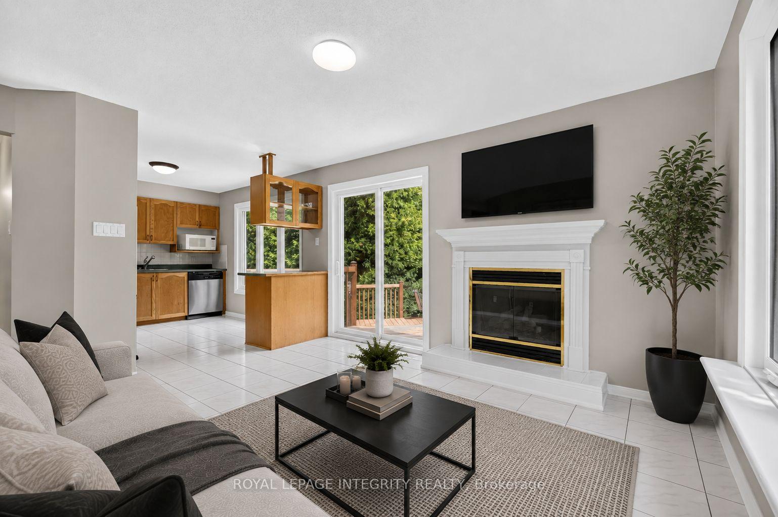 Photo 13 of 1957 Crestmont Place, Ottawa, Chapel Hill South - Orleans Village — HOMEH
