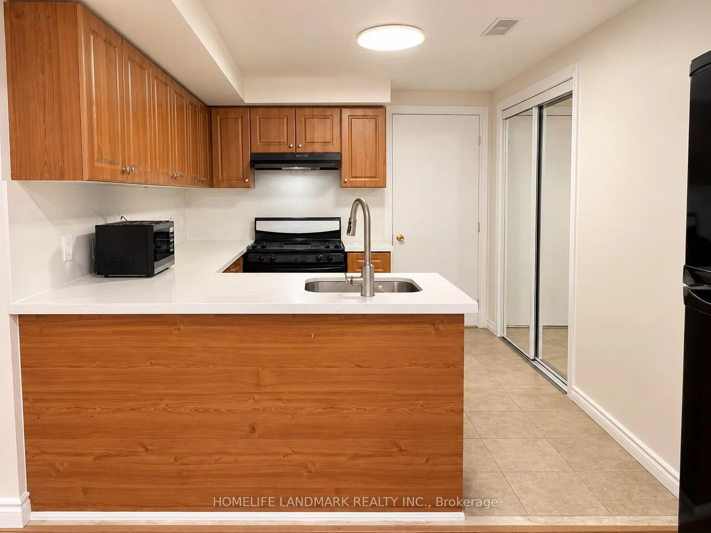 Photo 2 of Unit Basement, 17 Ferncliffe Crescent, Markham, Cedarwood — HOMEH